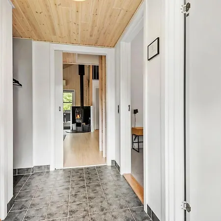 Semesterbostad Beautiful In With Sauna Ansager